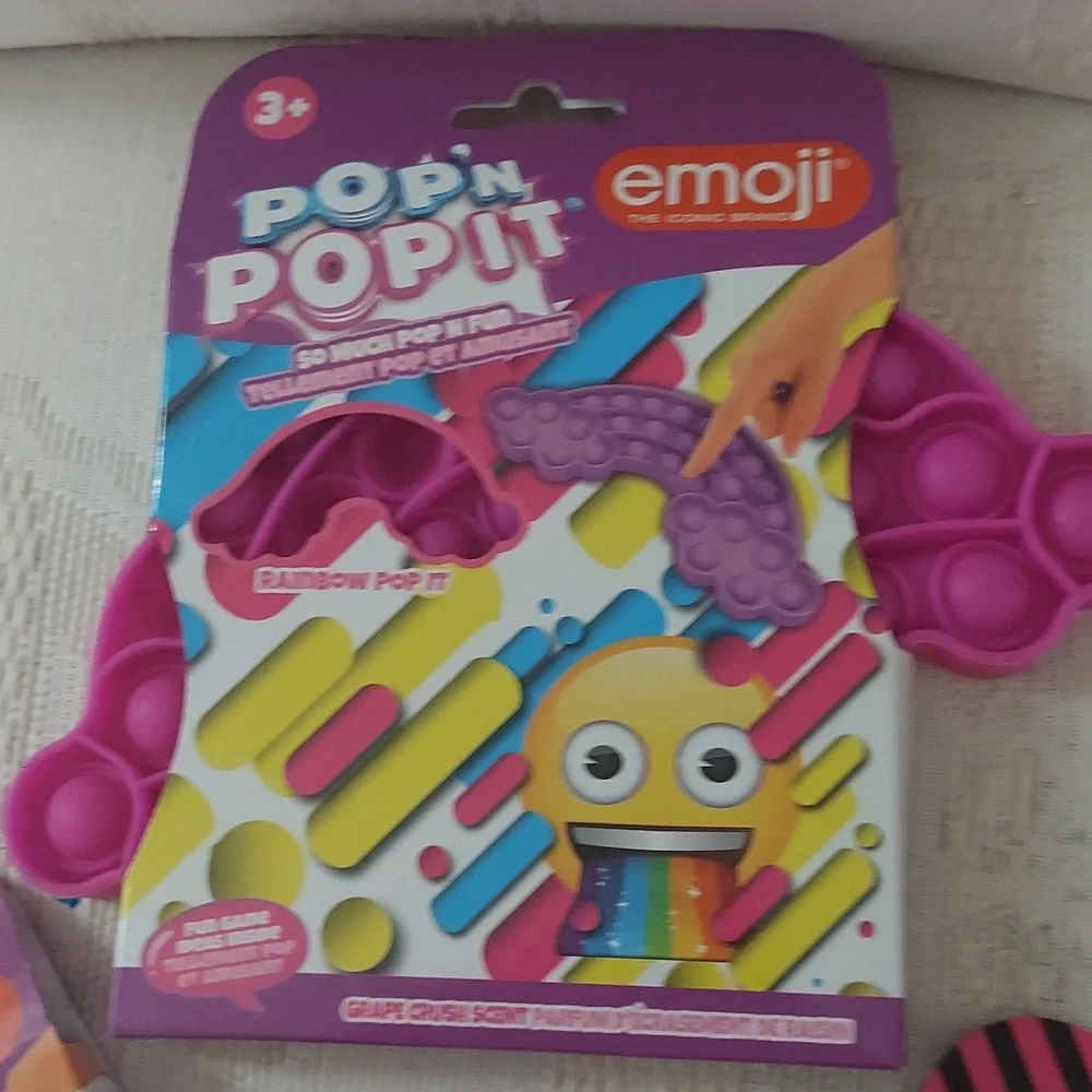 3 Lot  POP N POPIT. Sensory Education Play Emoji  New